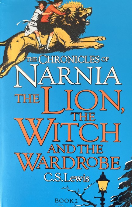 The Lion, The Witch and The Wardrobe (Chronicles of Narnia Series #2) - C.S. Lewis