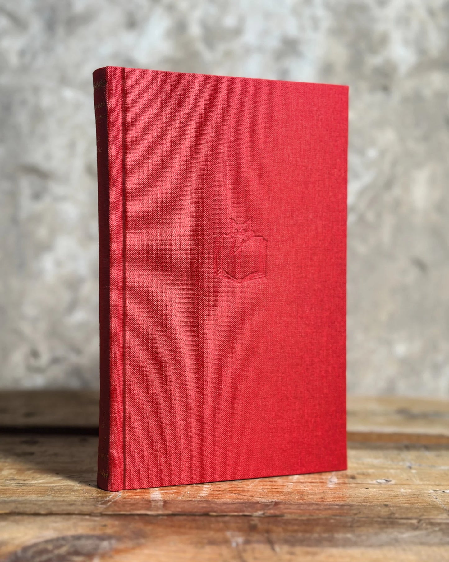 Les Girls (No. 73 Slightly Plain Foxed Edition) - Constance Tomkinson