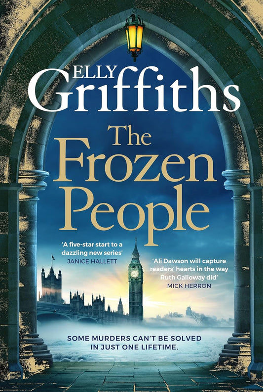 The Frozen People - Elly Griffiths (Ali Dawson Series #1)